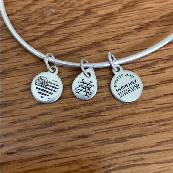 Silver Alex and Ani Hand of Fatima bracelet - Picture 3 of 3